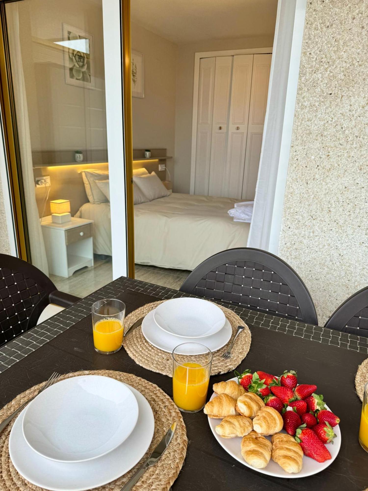 Apartamento Completo Junto A La Playa Салоу Екстериор снимка