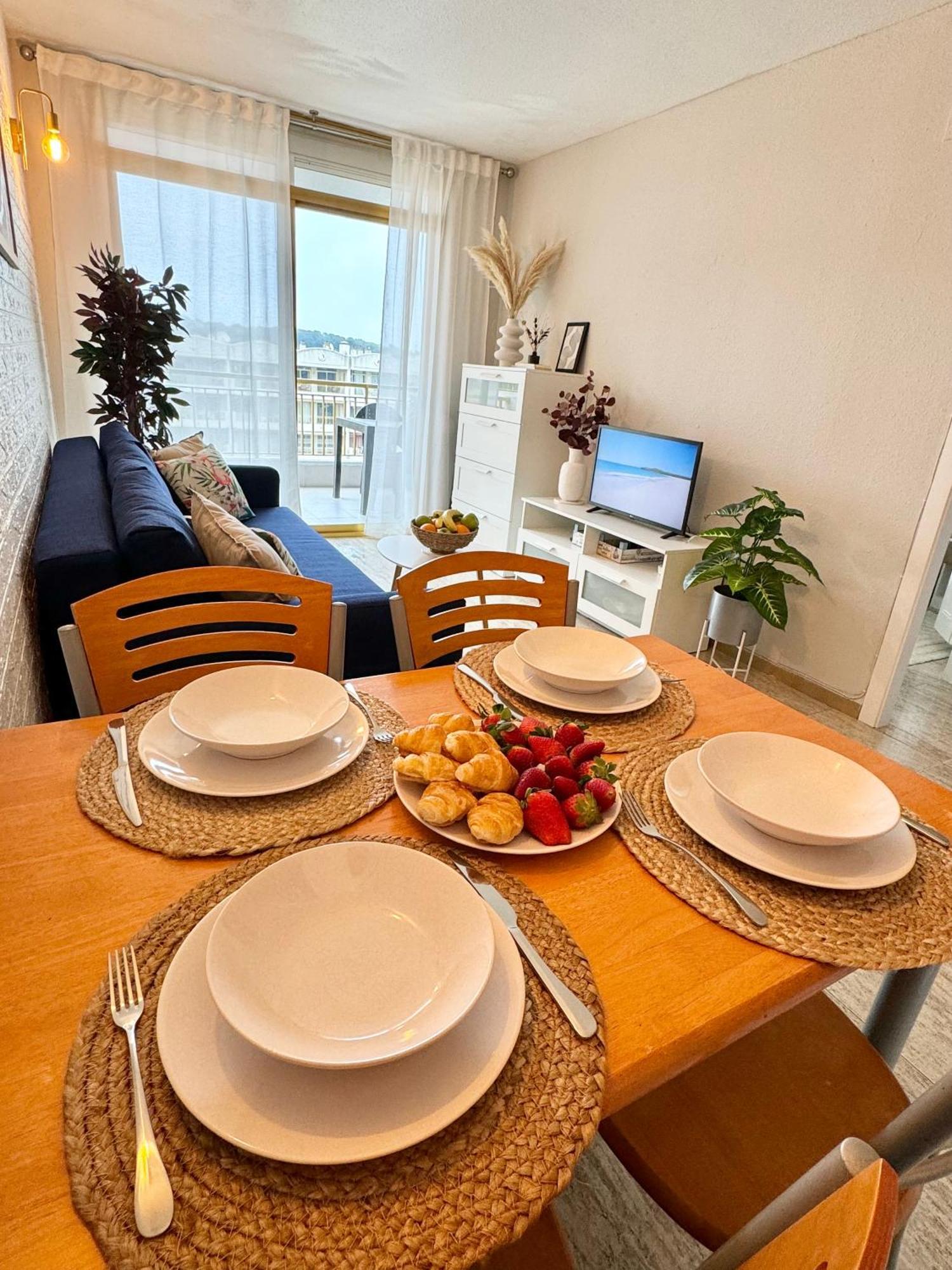 Apartamento Completo Junto A La Playa Салоу Екстериор снимка
