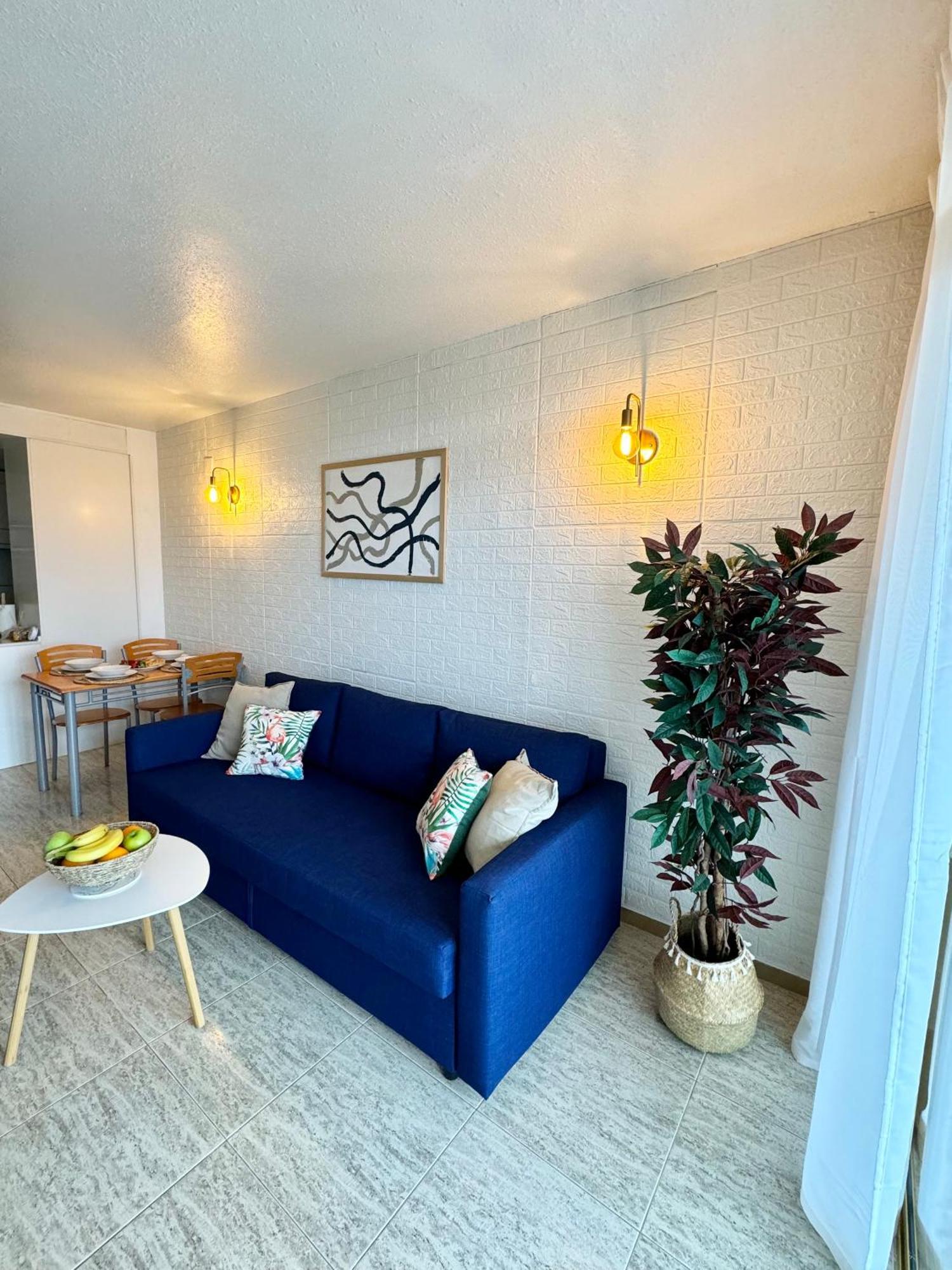 Apartamento Completo Junto A La Playa Салоу Екстериор снимка