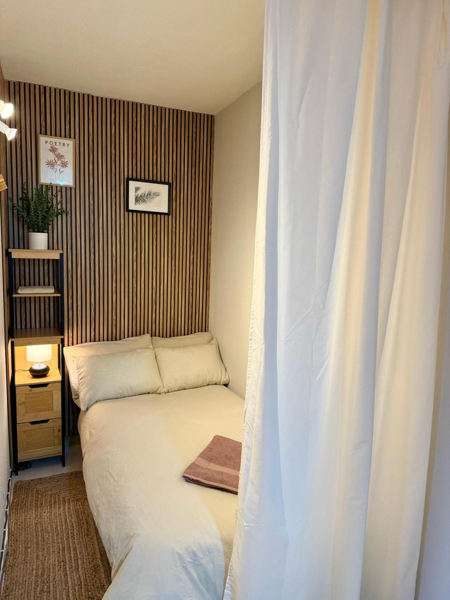 Apartamento Completo Junto A La Playa Салоу Екстериор снимка