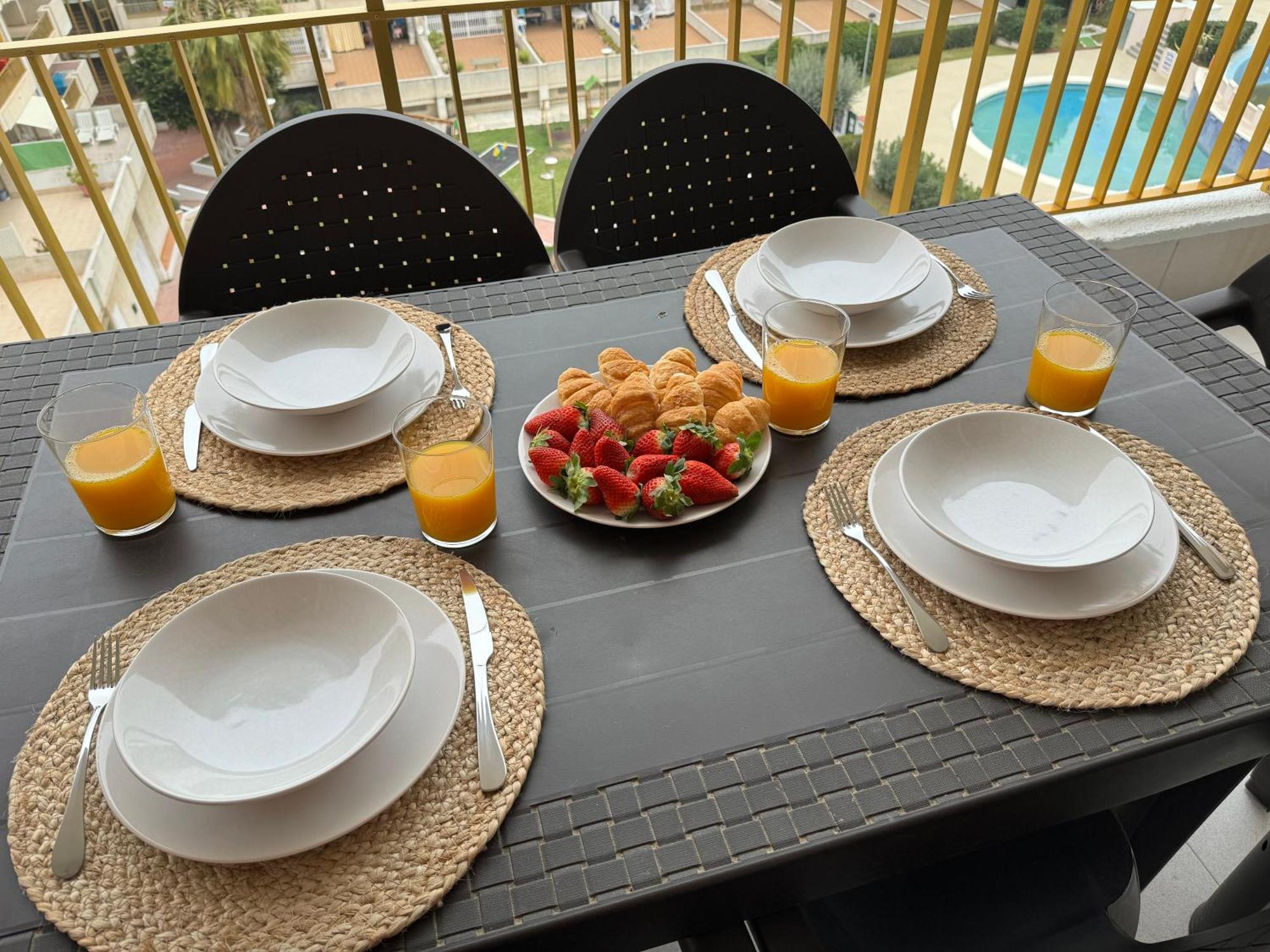 Apartamento Completo Junto A La Playa Салоу Екстериор снимка