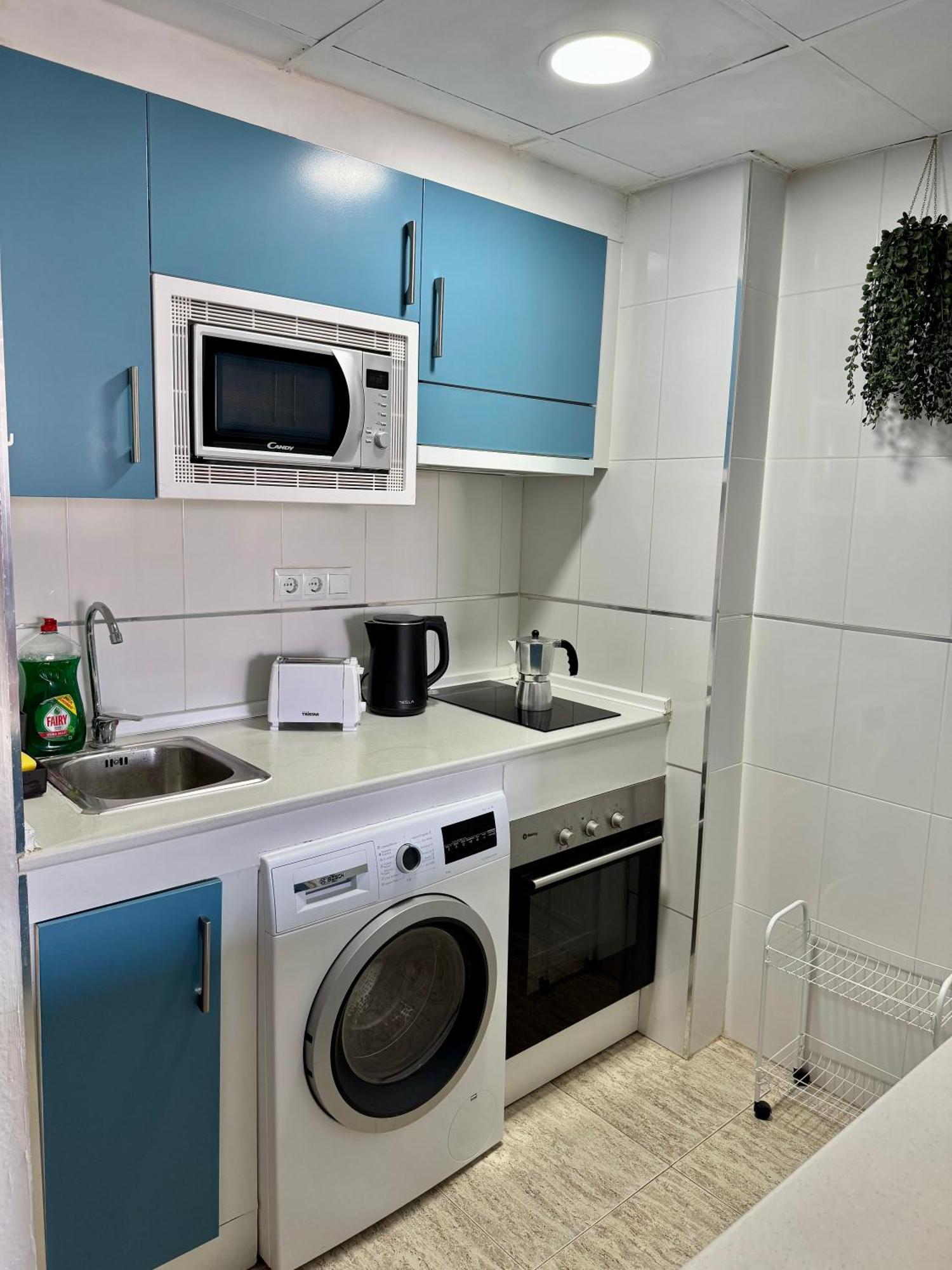 Apartamento Completo Junto A La Playa Салоу Екстериор снимка